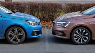 Kombíky Peugeot 308 a Renault Mégane se utkaly v derby. Jak dopadl mač úsporných naftových motorů?