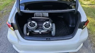 Toyota Corolla sedan 1.8 Hybrid GR Sport