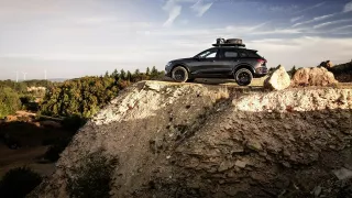 Audi Q8 e-tron edition Dakar