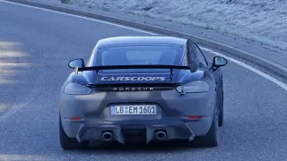 Porsche 718 Cayman GT4 7