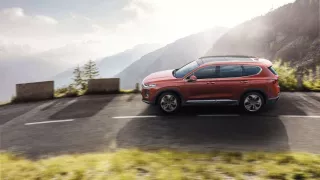 Hyundai Santa Fe monitoruje dětské pasažéry