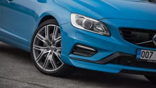 Prohlédněte si ostré Volvo S60 Polestar 7