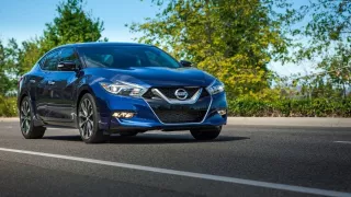 Nissan Maxima 2015 - Obrázek 2