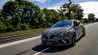 Renault Mégane R.S. odkrývá své tvary 3