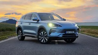 Tuhle funkci určitě vaše auto nemá. Čínské SUV láká na komfort, výkon i unikátní displej