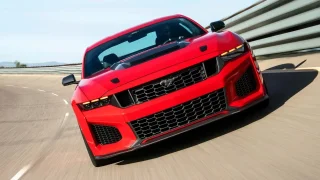 Tohle je nejzábavnější a zároveň nejúspornější auto na trhu. Řídili jsme novou Toyotu Aygo X