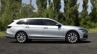 škoda Superb Combi 2.0 TDI 110 kW Selection