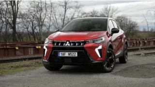 Naše měření na okruhu: Hybrid Mitsubishi ASX za 600 tisíc moc nepomáhá, má vysokou spotřebu