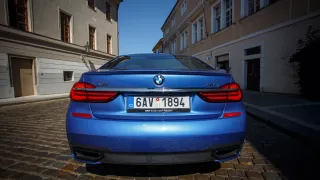 BMW 750i xDrive 12