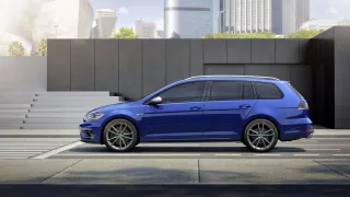 Volkswagen Golf R o výkonu 310 koní. 2