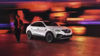 Renault Arkana bude mít nový vzhled i technologie. Výbavu R.S. Line vystřídá Esprit Alpine